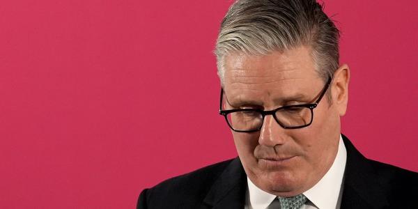 基尔·斯塔默自豪宣称预算案打破竞选承诺,承认无需增税却执意推行