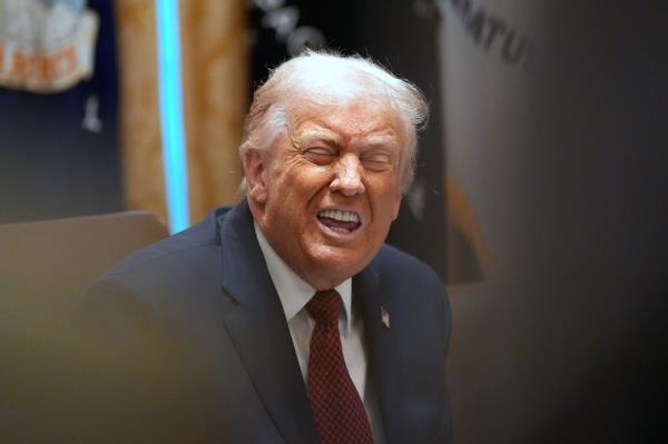 民主党喜迎特朗普中期选举新战略，引爆舆论热议